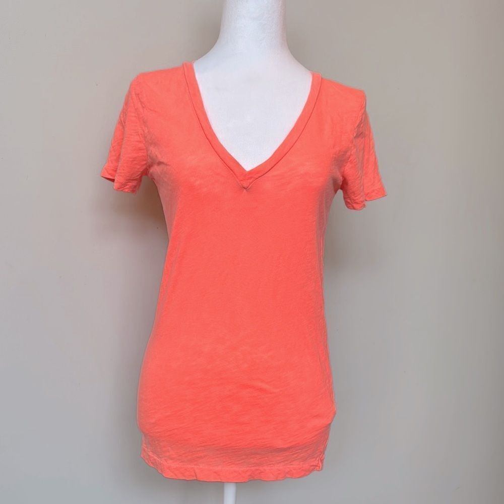 J crew vintage Coral V-Neck short sleeve T shirt Women's Top size small cotton